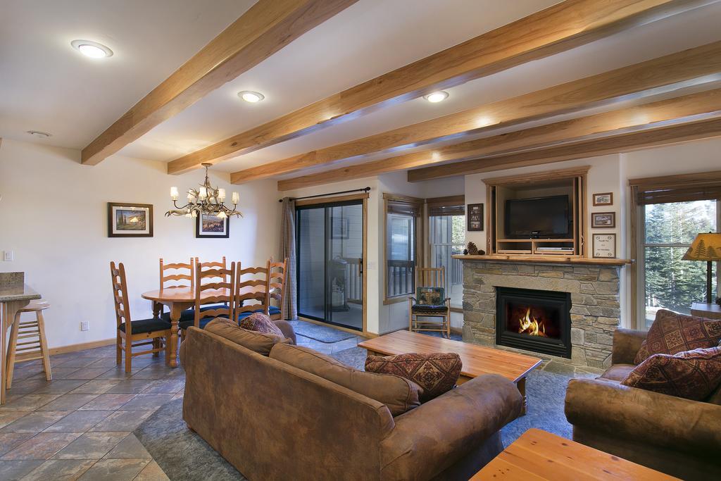 Mammoth Village Properties By 101 Great Escapes Mammoth Lakes Szoba fotó